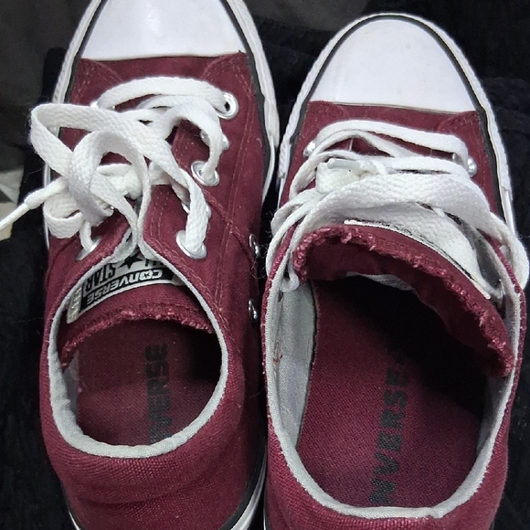 Converse Burgundy Sneakers - Picture 7 of 8